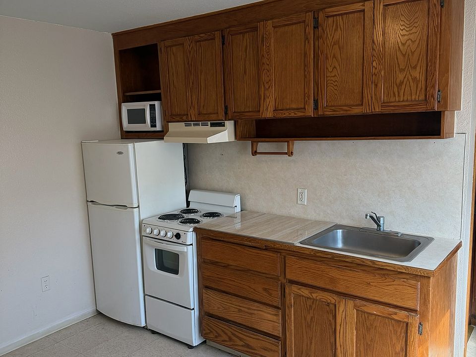 2nd image of 119 Columbia St NW #3