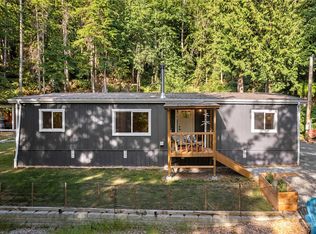 15765 Mountain Dr, Bow, WA