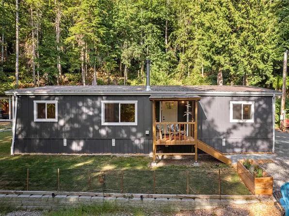 15765 Mountain Drive, Bow, WA 98232