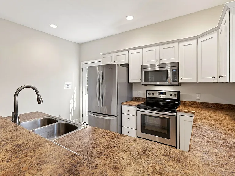 104 Hiawassee Ave — Photo 9