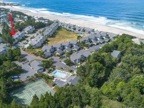 4175 N Highway 101 APT M2, Depoe Bay, OR 97341