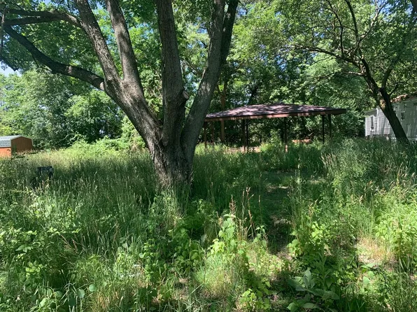 29/319 Woodhaven Dr E, Sublette, IL 61367