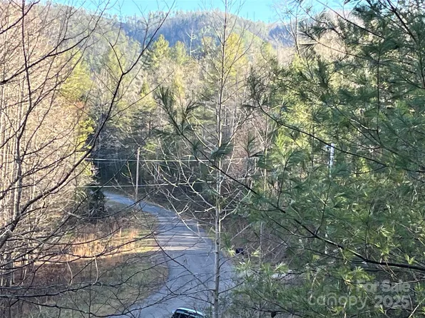 6588 Rich Mountain Rd, Morganton, NC 28655