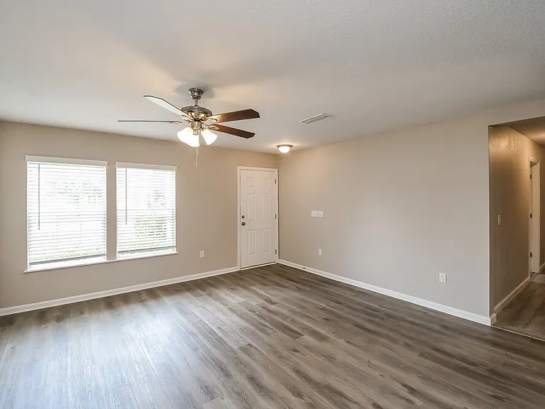 11504 Bonnie Lakes Ct — Photo 8