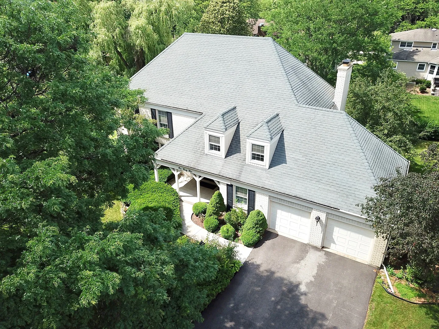 144 S Whitehall Ct photo 1