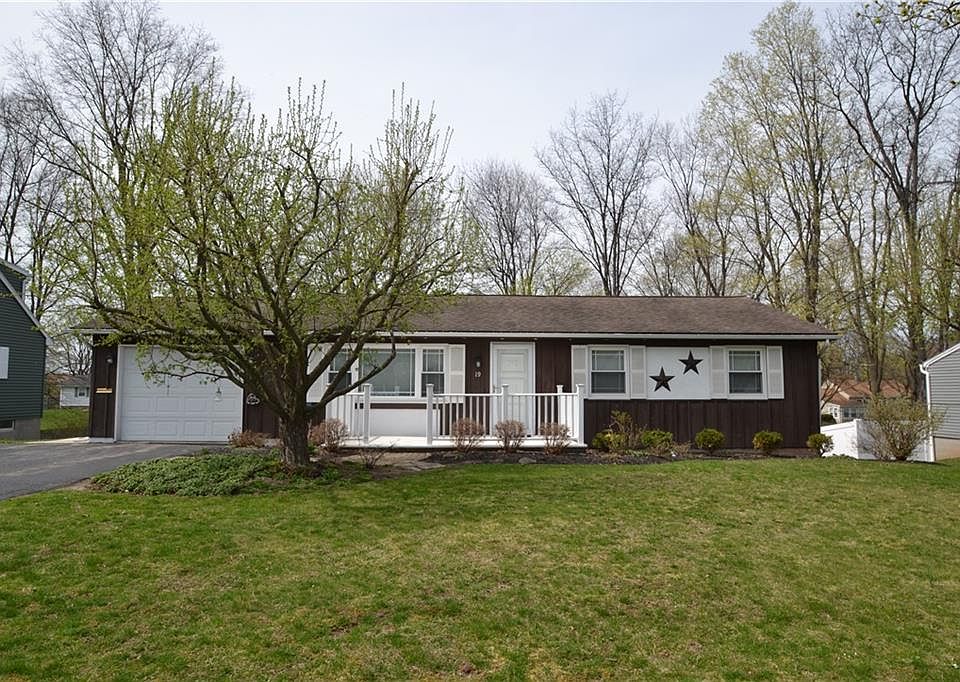 1st image of 19 Aldrich Dr