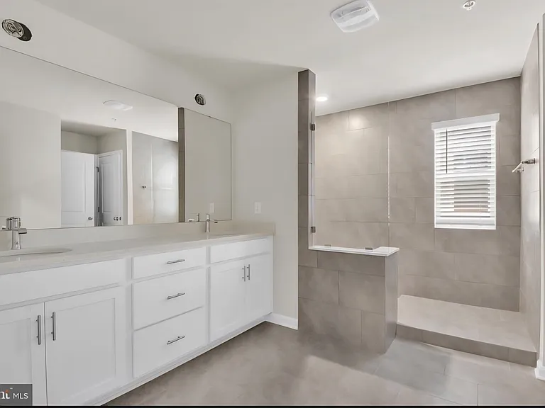 404 Constellation Ln — Photo 19