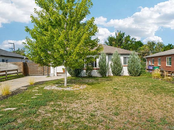 3rd image of 2323 Oneida Street
