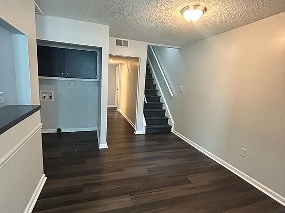 4th image of 6474 Kirby Trees Dr #1