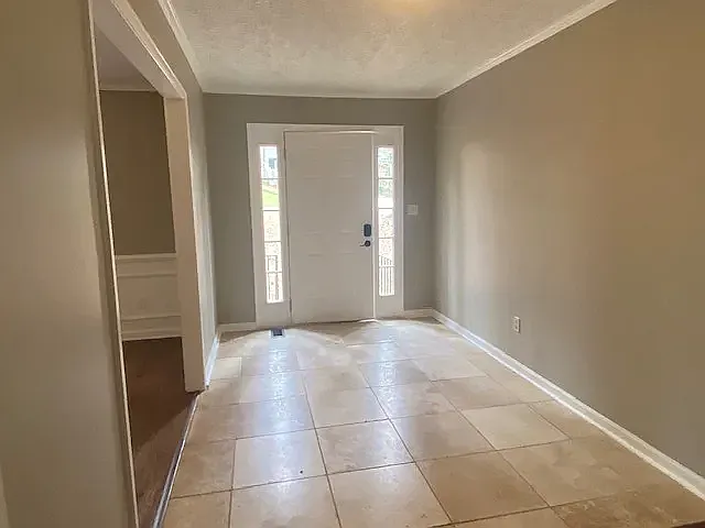 240 Brandenburgh Cir — Photo 16