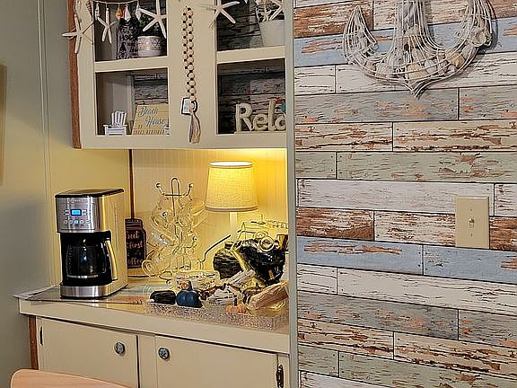 Coffee Bar w Storage