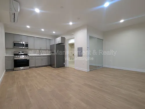 14411 Vanowen St #210 Photo 1