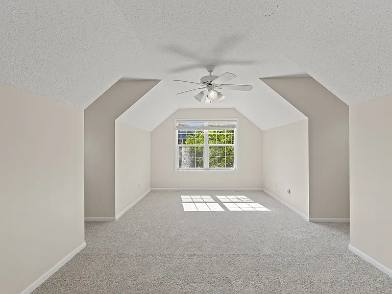 15734 Porchlight Ln — Photo 36