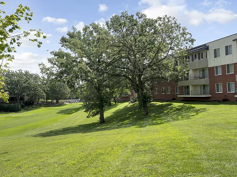 Quail Ridge Apartments — Photo 21