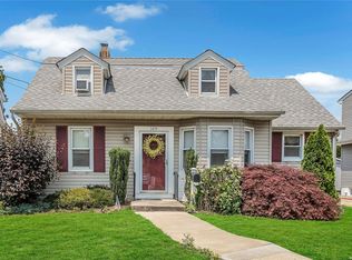 2479 Grand Ave, Bellmore, NY 11710