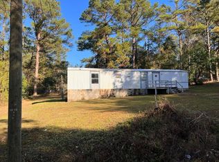 138 Live Oak Ln, Quincy, FL 32351