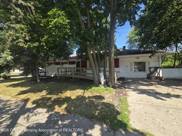 3110 W Willow St, Lansing, MI 48917