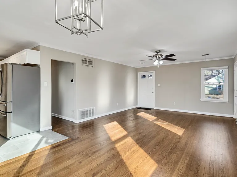 Front sitting room