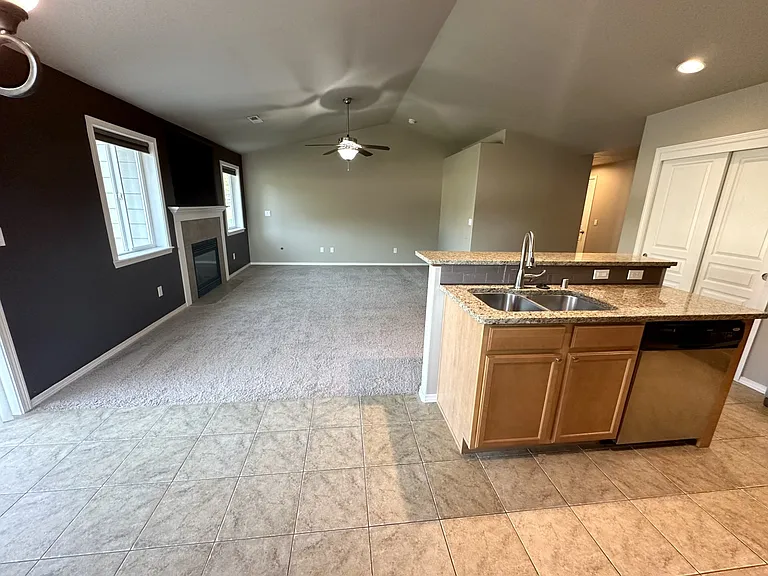 2663 Torrey Pines Way — Photo 7
