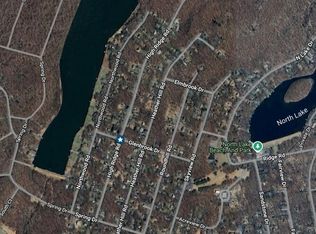 17A High Ridge Rd, Dingmans Ferry, PA 18328