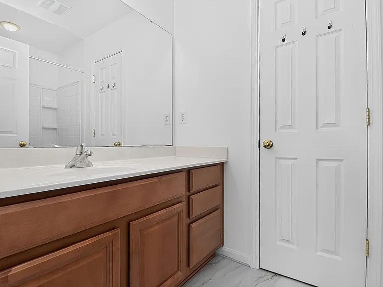 3094 Des Prez Ave — Photo 29
