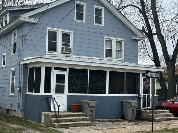 19 W Buck St, Paulsboro, NJ 08066