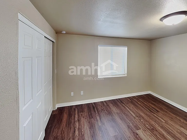 1449 S 2490 E — Photo 14