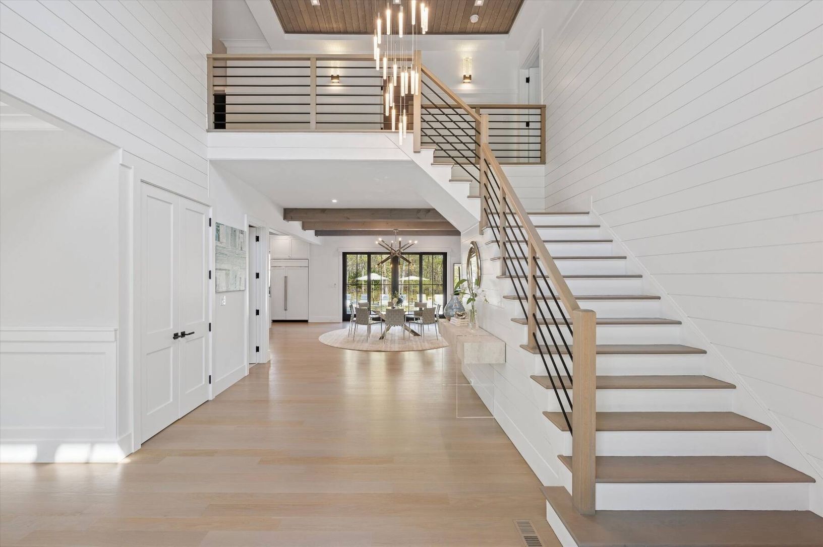  Stunning Grand Entrance