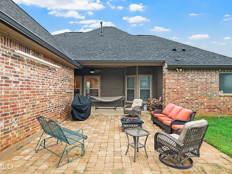 1017 Green Wood Cir — Photo 23