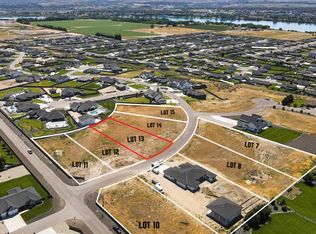 7025 Eagle Crest Dr, Pasco, WA