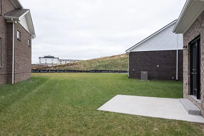 229 Hudson Dr — Photo 35