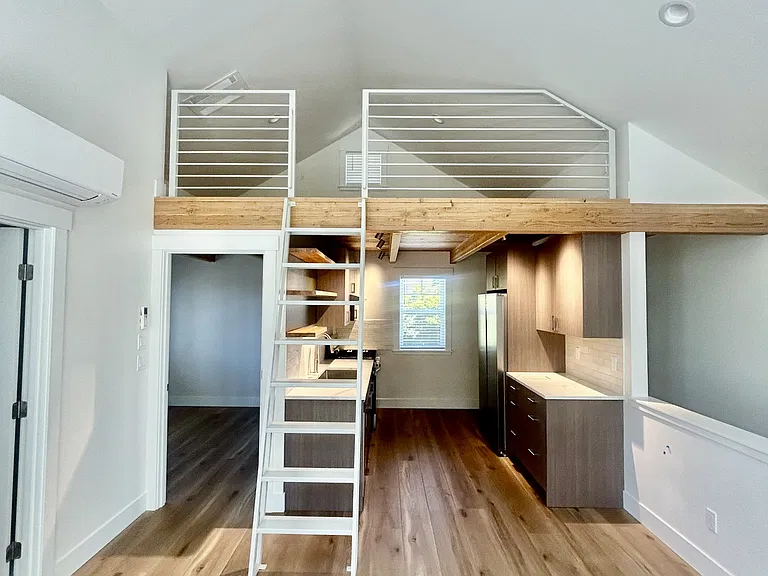 326 Boblett St — Photo 10