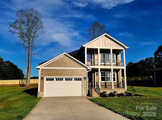 8070 Blackwood Rd, Denver, NC 28037