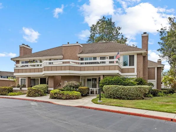 877 Buttercup Rd, Carlsbad, CA 92011