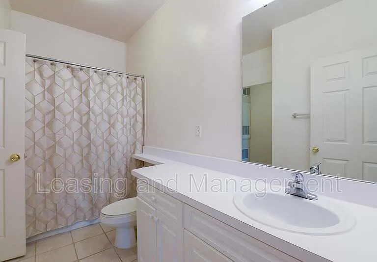 1035 Telfair Way — Photo 18