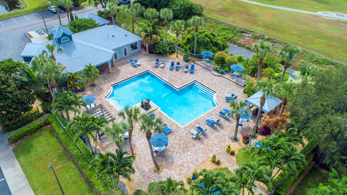 Delight in your own backyard oasis and all the exclusive amenities offered at Beachway Links Apartment Homes. Love where you live a home that feels like a dream vacation every day! - Beachway Links