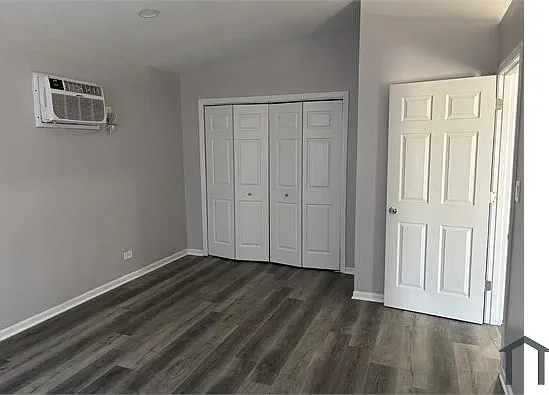 930 N Cedar Lake Rd #1E — Photo 5