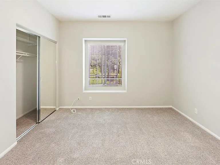 15 Wildflower Pl — Photo 9