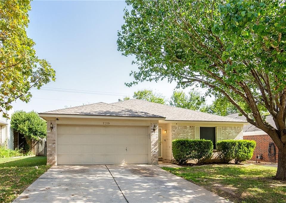 1st image of 1219 Gazania Dr