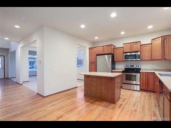 2nd image of 4549 Schermerhorn Pl SE