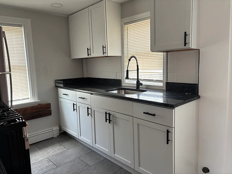 36 Market St #4 — Photo 17