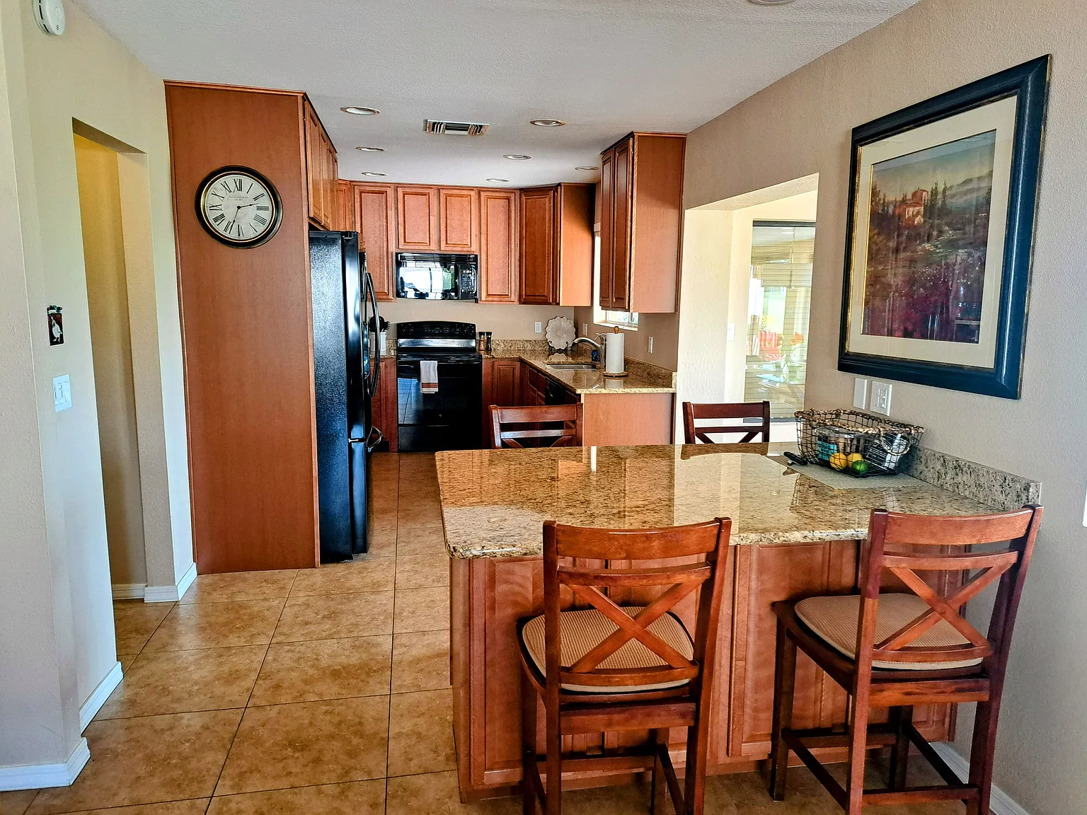 2246 N Middlecoff Dr — Photo 3