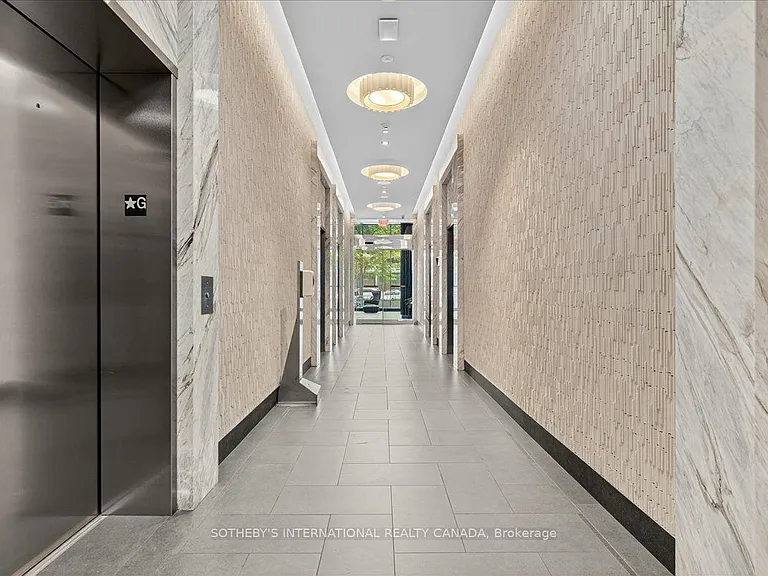 10 York St #2105 — Photo 18