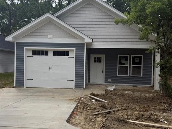 1175 Flora Ave, Burlington, NC 27217