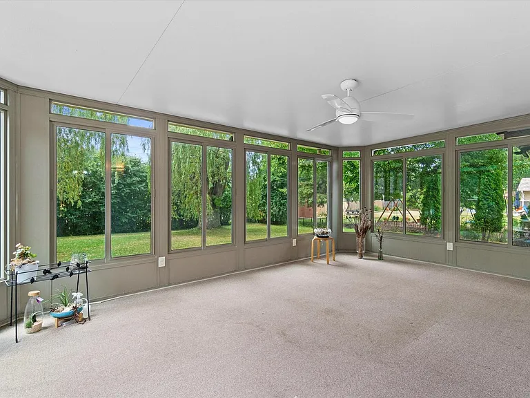 9041 N Rexleigh Dr — Photo 26