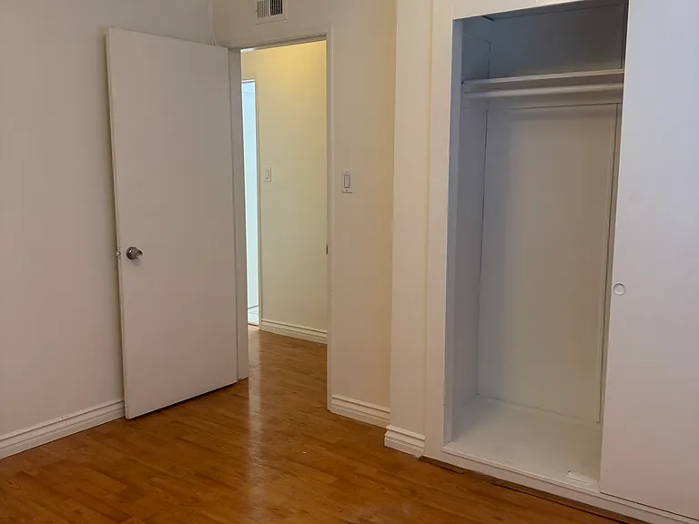 10324 Vantage St — Photo 4