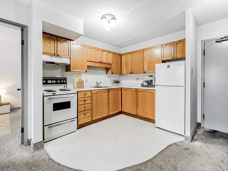 605 Davenport Rd — Photo 7