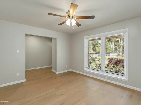 1045 Ridgewood Dr, Shreveport, LA 71118