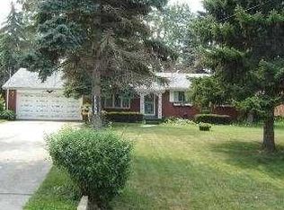 4420 Pickle Rd, Oregon, OH 43616