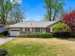 5507 N James Rd, Peoria, IL 61615